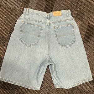 Vintage Womens LL Bean High Rise Jean Shorts Size 10 Reg Light Wash Made In USA